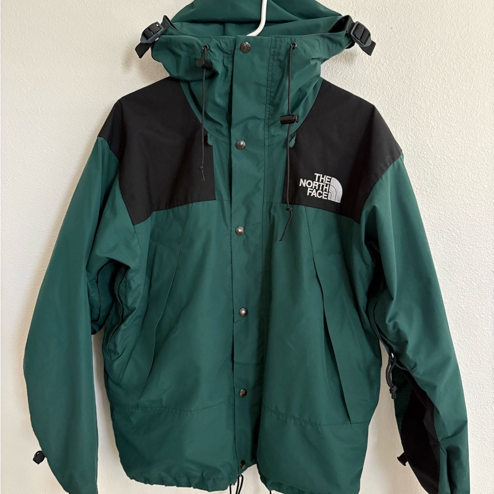 The North Face Forest Green and Black Outdoor Jacket, Men’s Medium